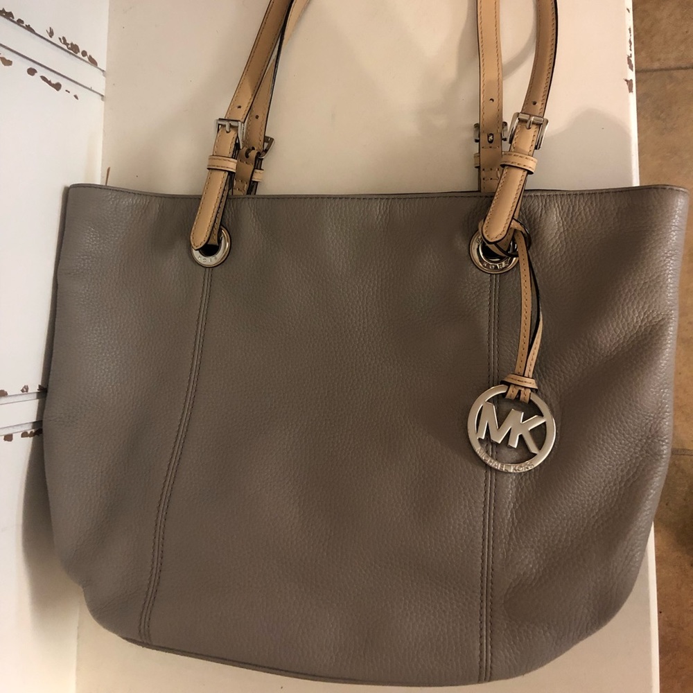 Michael Kors tote